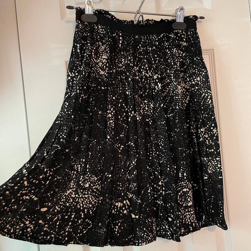 Black flowy skirt